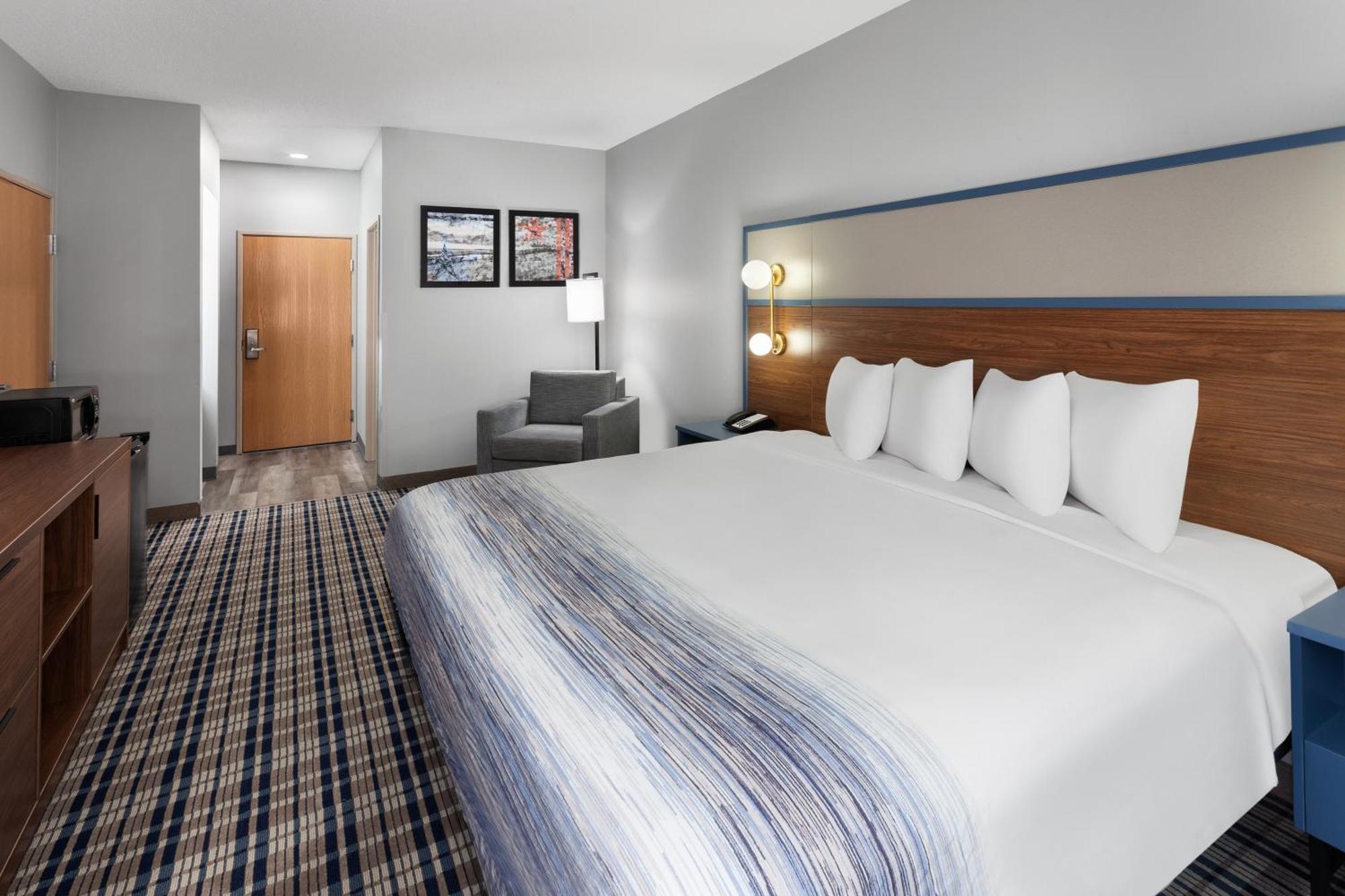 Americinn By Wyndham Eagle River Downtown Exterior foto